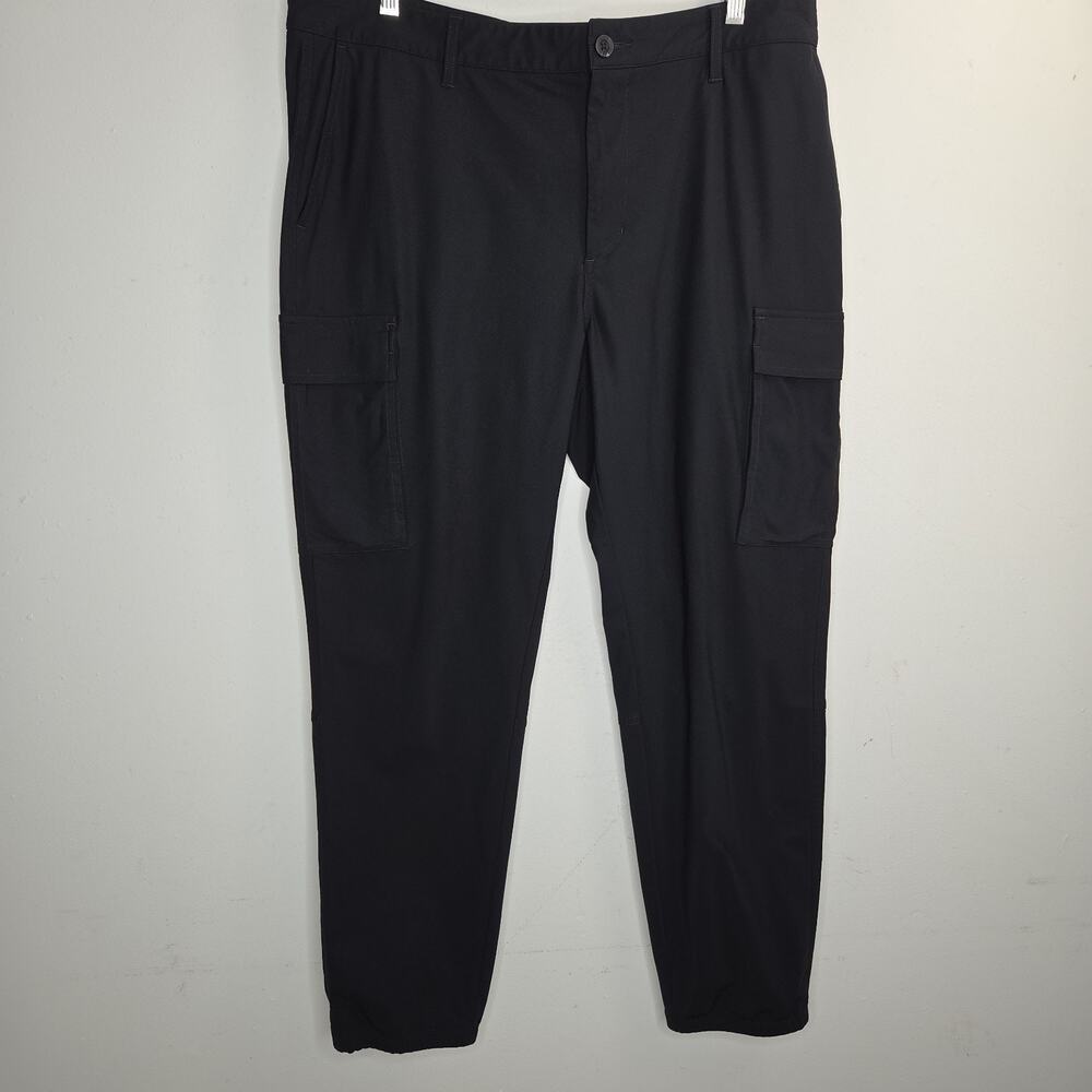 Vuori Meta Pants Mens 36 Black Cargo Woven Zip Pocket Elastic Cuffs Jogger